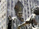 Polská obi socha má ve svt konkurenci. V Peru v pátek odhalili obdobný