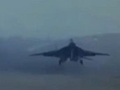 Severokorejsk letouny MiG-29 na zbru z propagandistickho videa