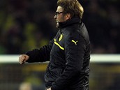Jrgen Klopp, trenr fotbalist Dortmundu, se raduje svm typickm zpsobem,