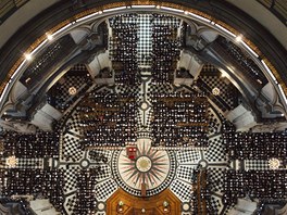 Pohebn ceremonil Margaret Thatcherov v katedrle sv. Pavla. Pohled z kupole