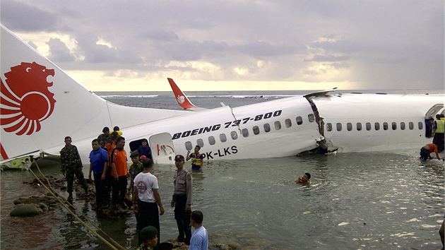 Nehoda letadla spolenosti Lion Air na Bali (13. dubna 2013)