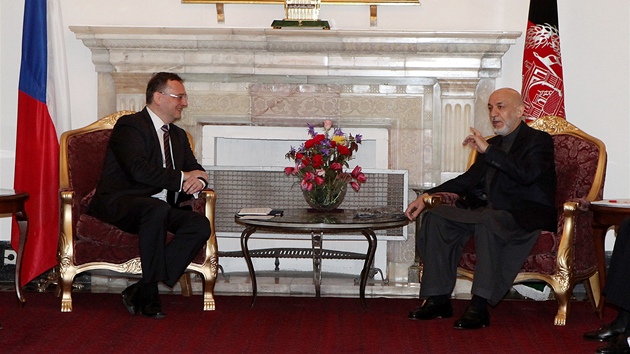 Premiéra Petra Nečase přijal afghánský prezident Hámid Karzáí (13. dubna 2013).