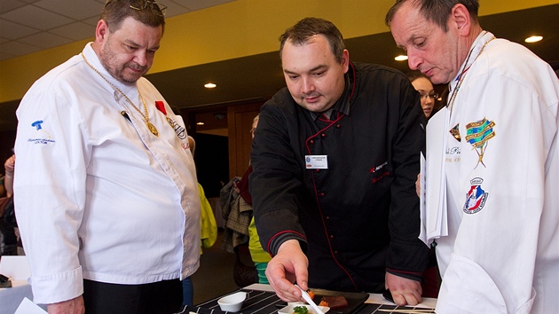 Sushi lektor Milan Kantrek (uprosted) na kulinskm festivalu Gastro Hradec.