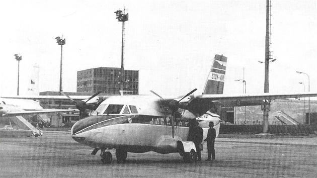 Turbolet L-410 s registrac OK-ADP, "ob" nosu z 18. 4. 1972