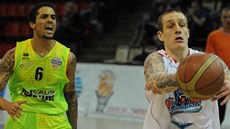 Zápas pedkola play-off NBL Chomutov (bílá) - Levice.