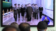 Obyvatelé Soulu sledují zpravodajství o tom, co chystá jejich soused na severu