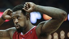 DeAndre Jordan z Los Angeles Clippers v duelu s Memphisem Grizzlies.