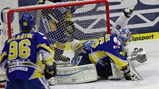 DÍKY PLAY-OFF. I dobré výkony bhem extraligového play-off pomohly Jakubu Sedlákovi k angamá v Rize.