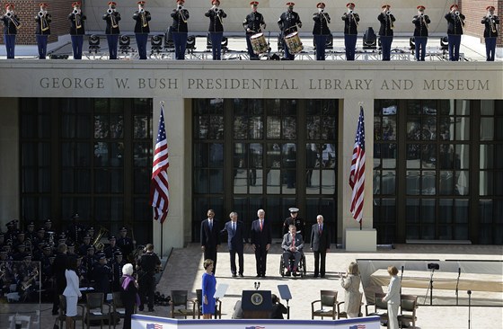 Slavnostního otevení Stediska bývalého prezidenta George W. Bushe se