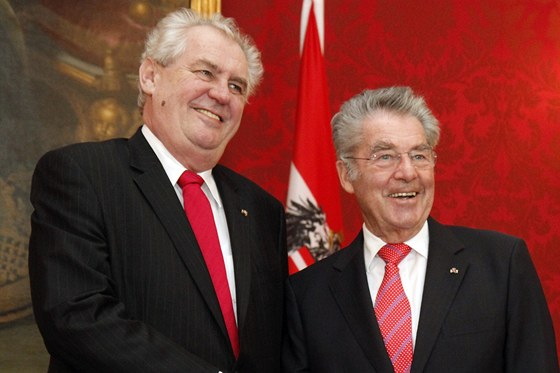 eský prezident Milo Zeman pi setkání se svým rakouským protjkem Heinzem...