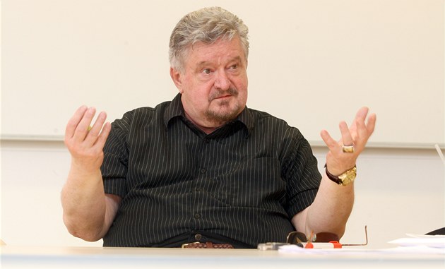 Zemřel profesor Milan Zelený, uznávaný ekonomický expert