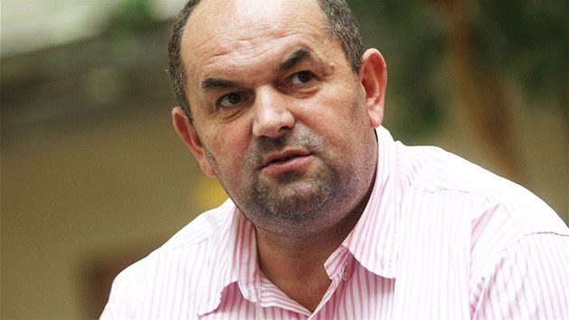Miroslav Pelta, p�edseda Fotbalové asociace �R, foto k sobotnímu rozhovoru