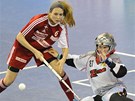 eská brankáka Kristýna Provázková zasahuje v utkání turnaje Euro Floorball
