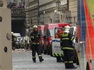 Na míst výbuchu v Divadelní ulici zasahují desítky písluník záchranných