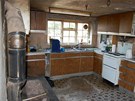 Takto vypadala kuchyn majitel ped generln rekonstrukc.