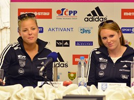 Pláové volejbalistky Markéta Sluková (vlevo) a Kristýna Kolocová.
