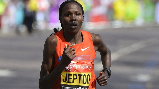 DO CLE. Keanka Priscah Jeptoov byla na Londnskm maratonu nejrychlej mezi enami.