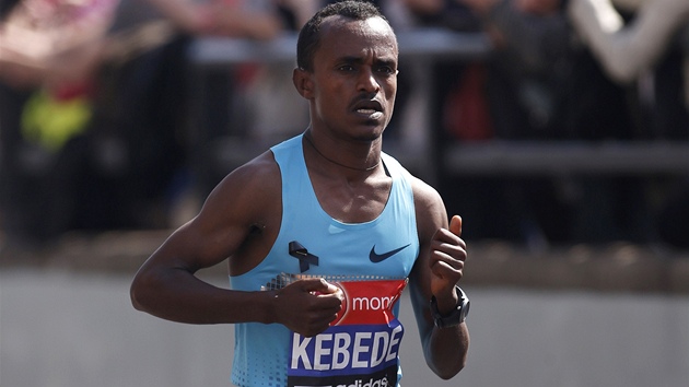 VTZ. Londnsk maraton ovldl Tsegaye Kebede z Etiopie.