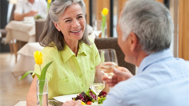 Pokud si chcete u�ívat i ve stá�í, musíte u� te� myslet na finance.