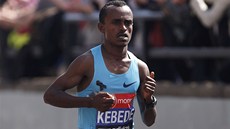 VÍTZ. Londýnský maraton ovládl Tsegaye Kebede z Etiopie.