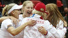 JSME VE FINÁLE! Ruské tenistky oslavují postup přes Slovensko do finále Fed