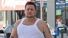 Chaz Bono zhubl u pes 20 kilogram.