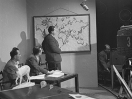 V roce 1956 odstartoval první vzdlávací poad Televizní universita (na...