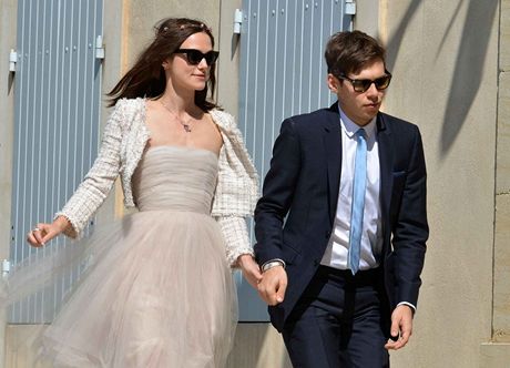 Hereka Keira Knightley a hudebník James Righton si ekli ano 4. kvtna 2013 ve...