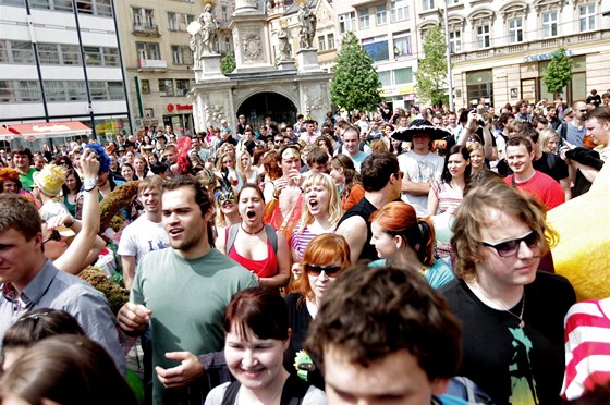 Brnnský Majáles 2013: prvod mstem