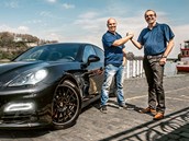 Jiho Lose a jeho syna Jiho jsme fotili u vozu Porsche Panamera GTS, kter