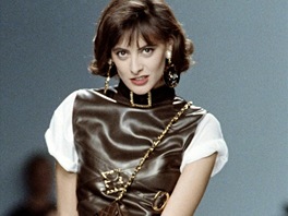 Ines de la Fressange na pehldce Chanel v roce 1987