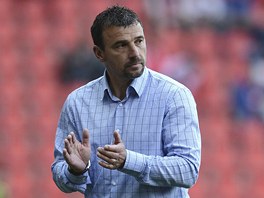 STARONOVÝ KOUČ. Slávistický trenér Michal Petrouš si užívá vysokou výhru nad