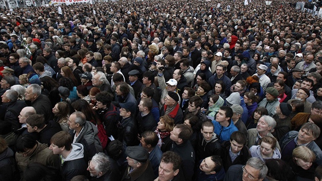 Shromdn, kter probhlo bez vtch incident, bylo pipomnkou losk vlny protest proti znovuzvolen Vladimira Putina ruskm prezidentem.