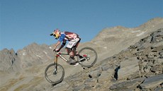 Pi sjezdu z Mount Cook si sáhl biker a na dno.