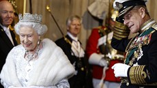Královna Albta II. zahájila ve stedu 8. kvtna tradiním projevem zasedání
