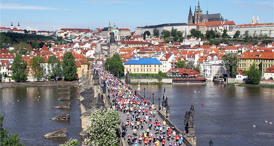 Dvacáté narozeniny oslaví v nedli Praský maraton. A na startu znovu nebudou chybt svtová atletická esa.