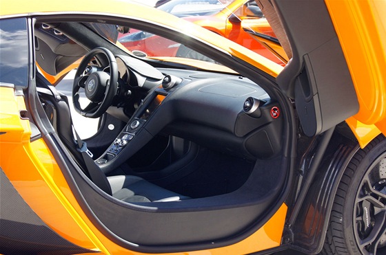 McLaren MP4-12C