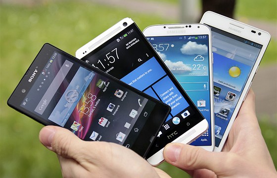 Samsung Galaxy S 4, HTC One, Huawei Ascend D2, Sony Xperia Z