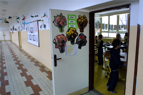 Vedení Karlovarského kraje volá po razantnější změně. Do běžných základních škol chce zapojit více dětí s různými handicapy. (ilustrační foto)