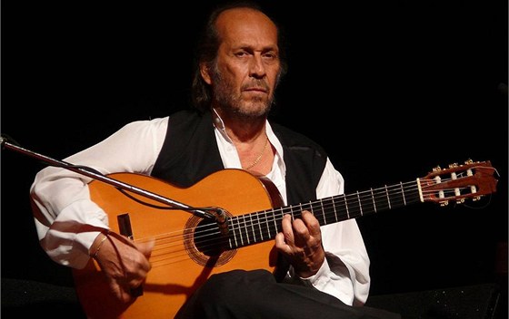 Letoní roník festivalu Colores Flamencos v Olomouci nabídne svtovou hvzdu, pijede nejlepí kytarista souasnosti tohoto ánru Paco de Lucía.