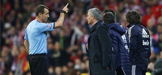 VYKÁZANÝ. José Mourinho, trenér Realu Madrid, musel závr finále panlského