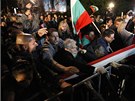 Volby v Bulharsku provázely také protesty (12. kvtna)
