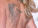 Hereka, zpvaka a modelka Sarah Hardingová a její sexy tetování.