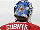 Kanadský gólman Devan Dubnyk a jeho maska