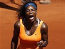 Serena Williamsová se v Madridu raduje z vítzství nad Italkou Erraniovou.