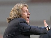 Portugalsk trenr Jorge Jesus kouuje Benfiku Lisabon ve finle Evropsk ligy