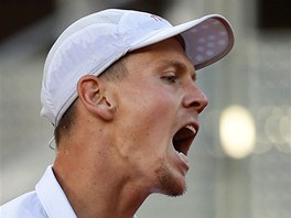 Tom Berdych pi semifinle turnaje v Madridu proti vcaru Wawrinkovi.