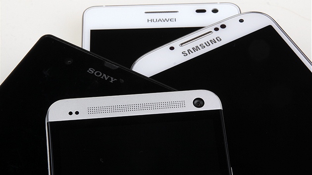 Samsung Galaxy S 4, HTC One, Huawei Ascend D2, Sony Xperia Z