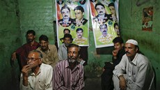 Pedvolební nálada v jedné z pákistánských ajoven (11. kvtna 2013)