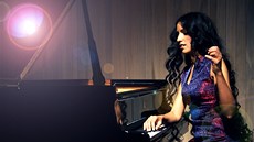 Klavíristka Zoe Rahman